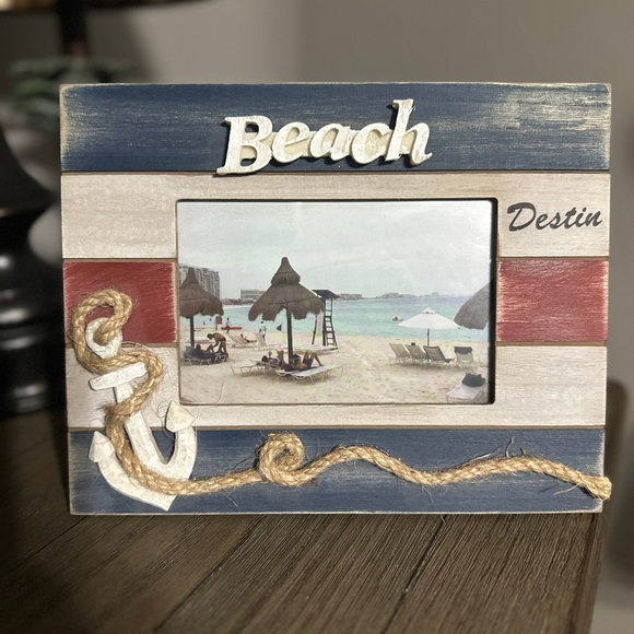 Destin Beach frame, holds a 4x6 photo, NWT, never used, pet/smoke free home - Picture 1 of 6